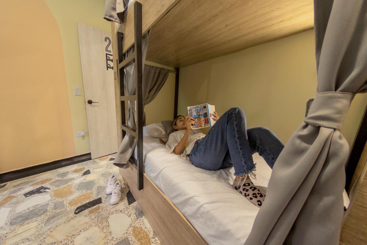 Ventiuna Hotel Y Coliving ペレイラ エクステリア 写真